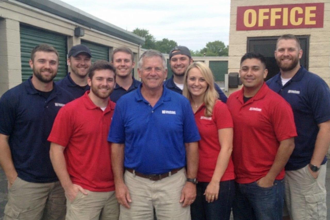 Water damage restoration professionals in Florissant, MO